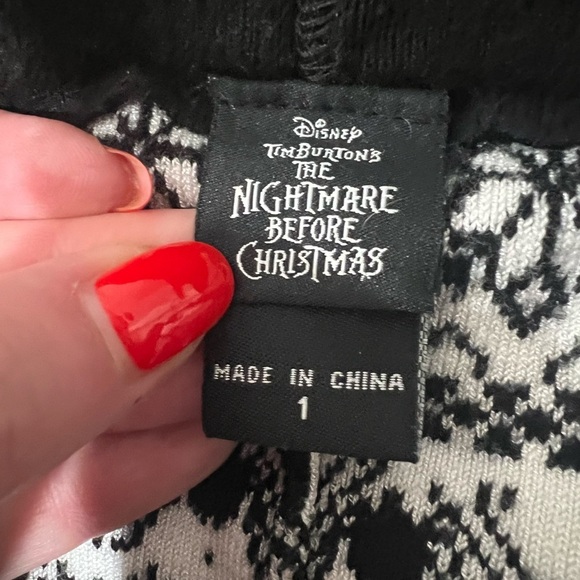 Disney’s nightmare before Christmas leggings, EUC, size 1, Tim Burton, Halloween - Picture 3 of 5
